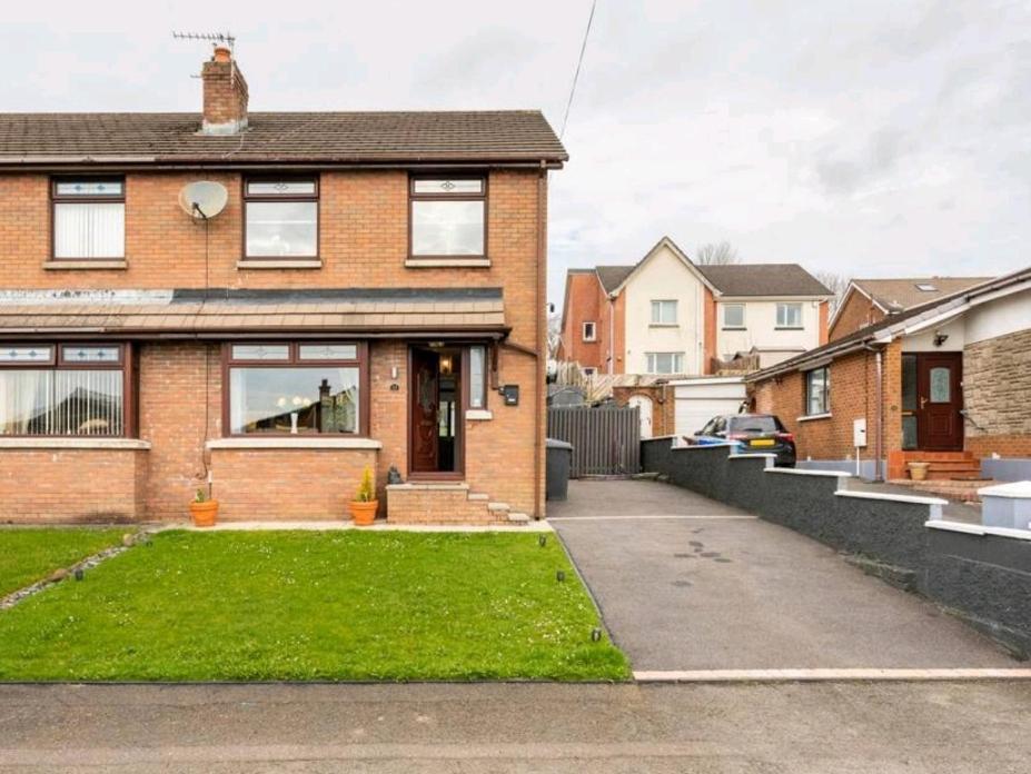 Spacious House City Skyline And Mountain Views Close Too Belfast Centre And Airports Free Parking Eksteriør billede